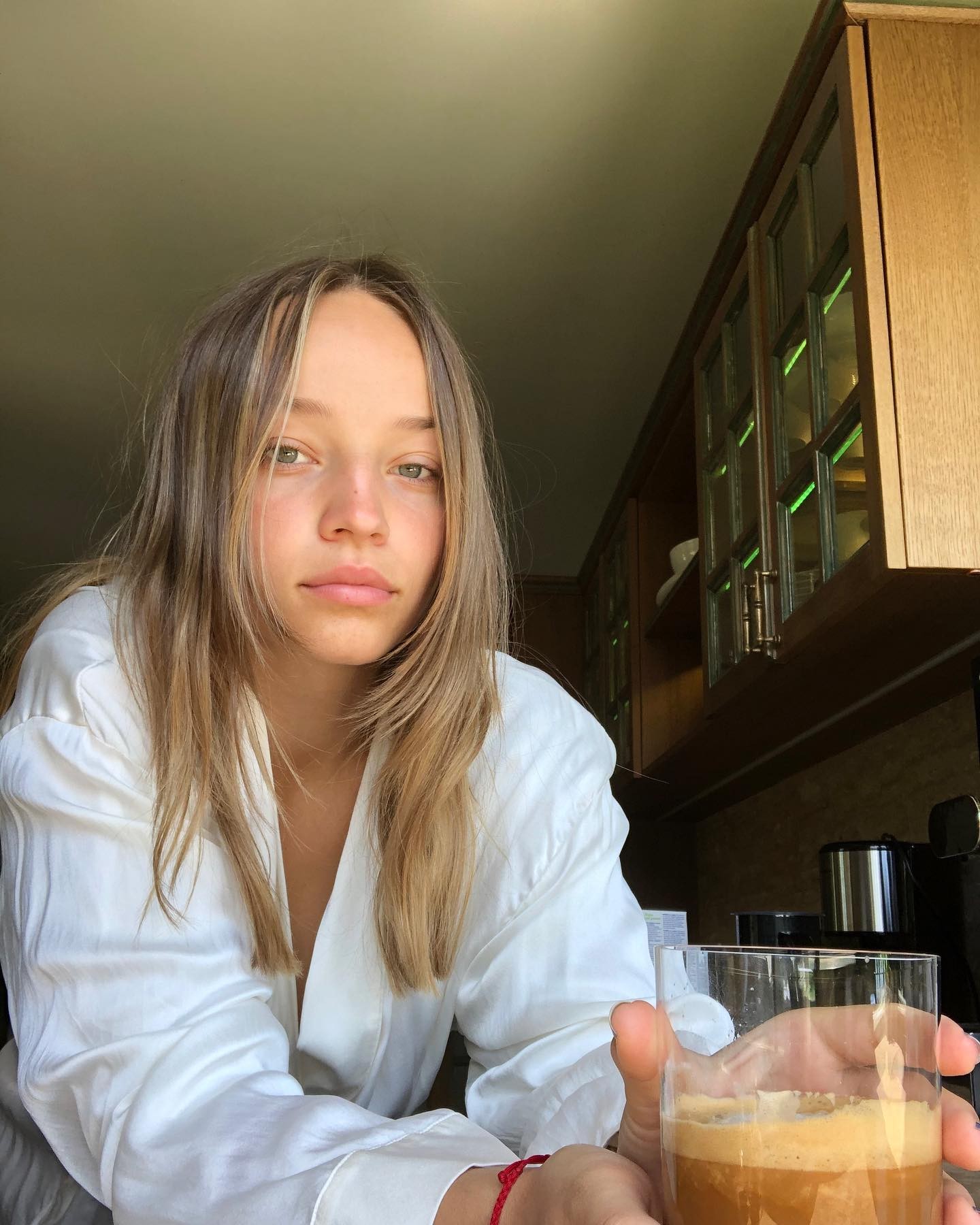 Sestra Romany Tabakovej Amanda. 