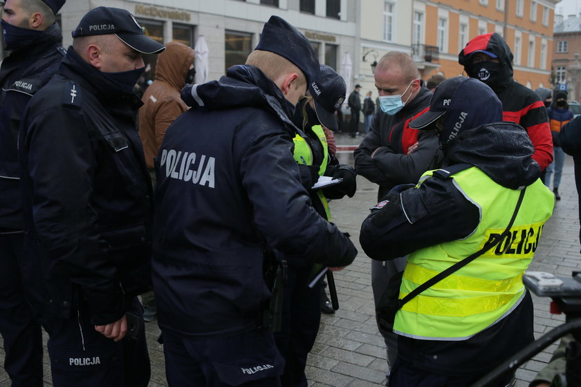 Protest branży fitness w Warszawie