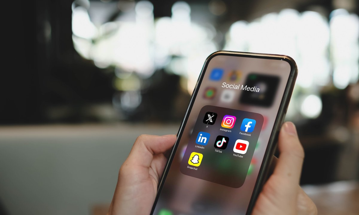 Dostał gigantyczny rachunek za telefon. Córka nabiła ponad 200 tys. zł