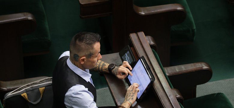 Poseł wstrząśnięty linczem na nauczycielkę z Kielna. Proponuje rewolucyjne zmiany