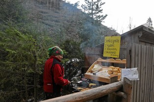 Ferie za granicą? W strachu przed pogodą coraz więcej Polaków wykupuje wycieczki