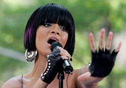 Rihanna naga na okładce nowej płyty