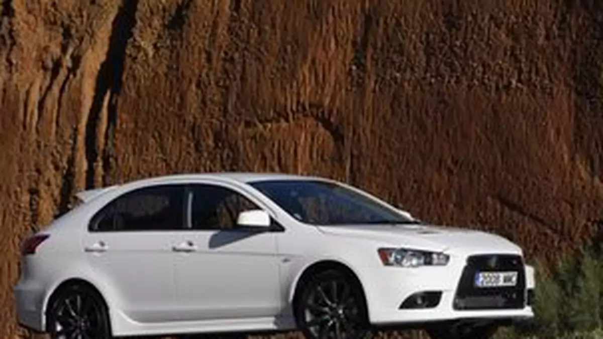 Mitsubishi Lancer Ralliart - Konkurent Imprezy WRX już w salonach