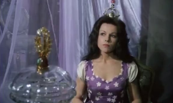 Jorga Kotrbová v rozprávke Honza málem králem. 