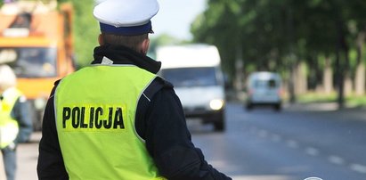 Policja ostrzega: "Uważajcie podczas świątecznych wyjazdów. Prowadzimy wzmożone kontrole"