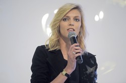 Anja Rubik pisze podręcznik. Będzie edukować seksualnie młodzież