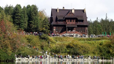 Chcieliśmy zarezerwować noc w tatrzańskim schronisku. Odeszliśmy z kwitkiem. Ile trzeba czekać na wolne terminy