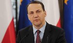 Sikorski: Schetyna nie powinien przepraszać za szarańczę