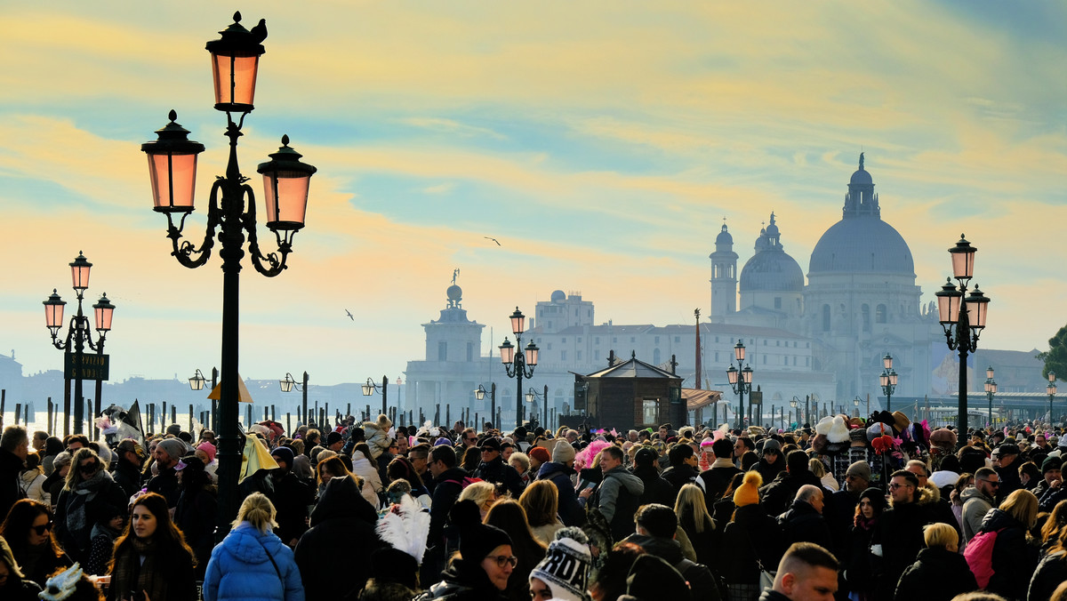 Jedziesz do Wenecji? Poznaj zasady zwiedzania miasta na wodzie