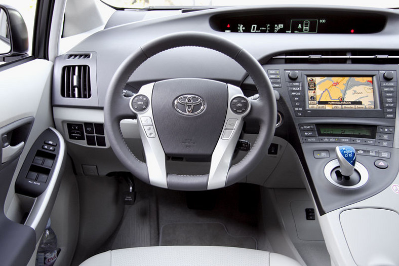 Japan Car of the Year 2009-2010 dla Toyoty Prius