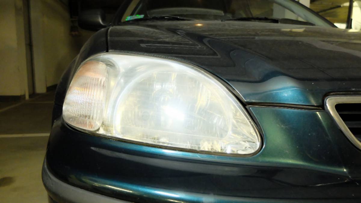 Jak szybko poprawić oświetlenie auta?