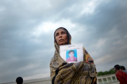 Runął budynek, już ponad 700 zabitych. Dramatyczne ZDJĘCIA