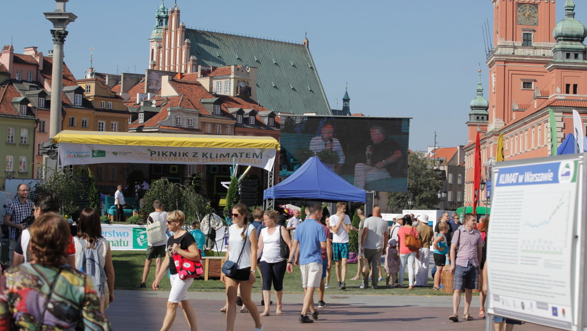 Ekologiczny Piknik z Klimatem, Festiwal Otwarta Ząbkowska czy plenerowy spektakl "Happening" – to niektóre z wydarzeń, jakie zaplanowano w Warszawie w najbliższy weekend. Będą też koncerty, stand-up czy urodziny Michaela Jacksona. Podpowiadamy, jak spędzić weekend w stolicy.