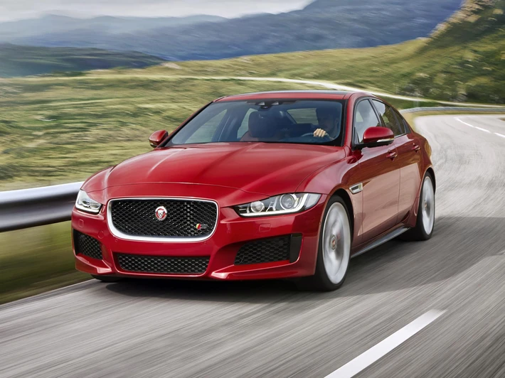 Jaguar XE