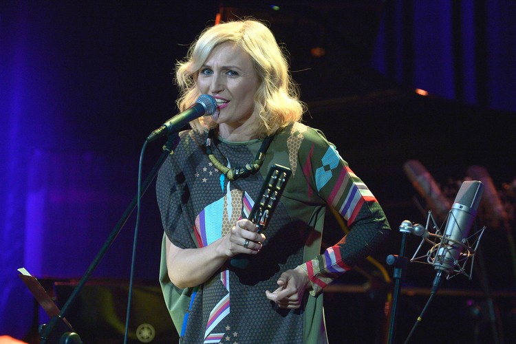 Reni Jusis podczas benefisu Urszuli Dudziak w radiowej Trójce