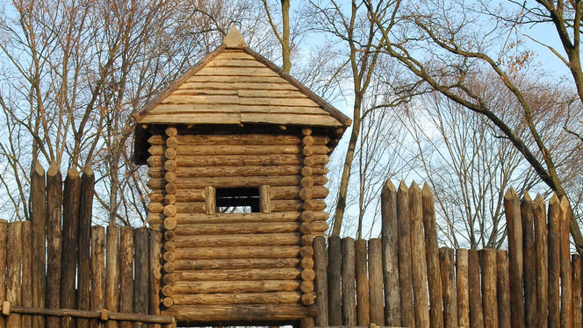 Życie, obrzędy i zwyczaje Wikingów przedstawią w najbliższy weekend w skansenie archeologicznym Karpacka Troja w Trzcinicy koło Jasła (Podkarpackie) grupy rekonstrukcyjne. Impreza pod nazwą "Świat Wikingów" to kolejne przedsięwzięcie cyklu "Od Troi po Bałtyk".