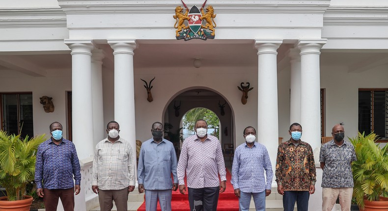 President Uhuru Kenyatta with One Kenya Alliance (OKA) leaders, former PM Raila Odinga and Kakamega Governor Wycliffe Oparanya