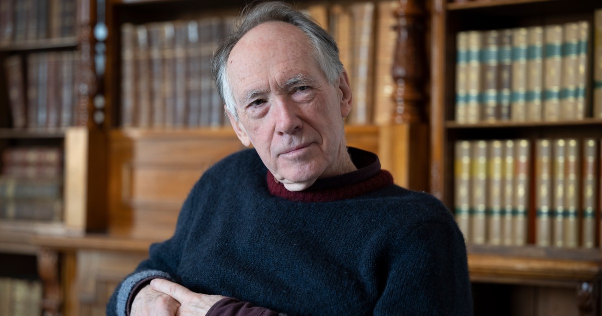Najnowszą powieścią Ian McEwan żegna się ze światem. Ale nie jest to pożegnanie typowe