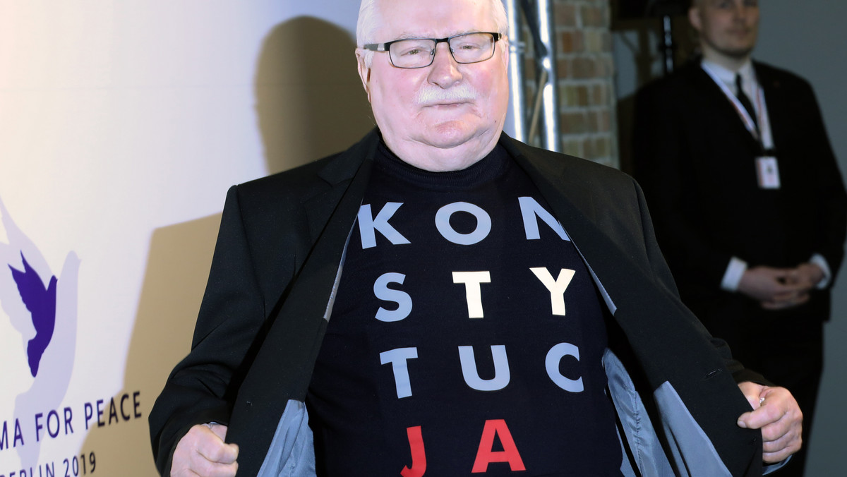 Lech Wałęsa przeprasza Piotra Dudę. Chodzi o kontrowersyjną grafikę