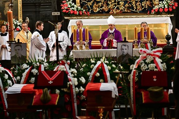 Uroczystości pogrzebowe. Pochowano szczątki Żołnierzy Wyklętych