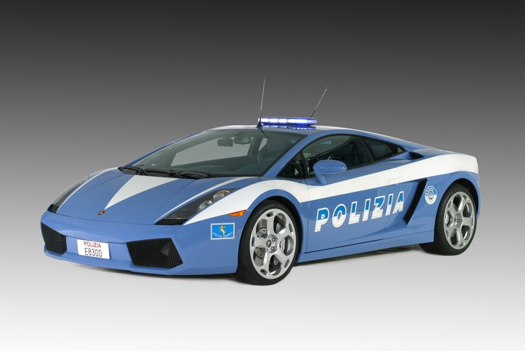 Lamborghini gallardo w barwach włoskiej policji