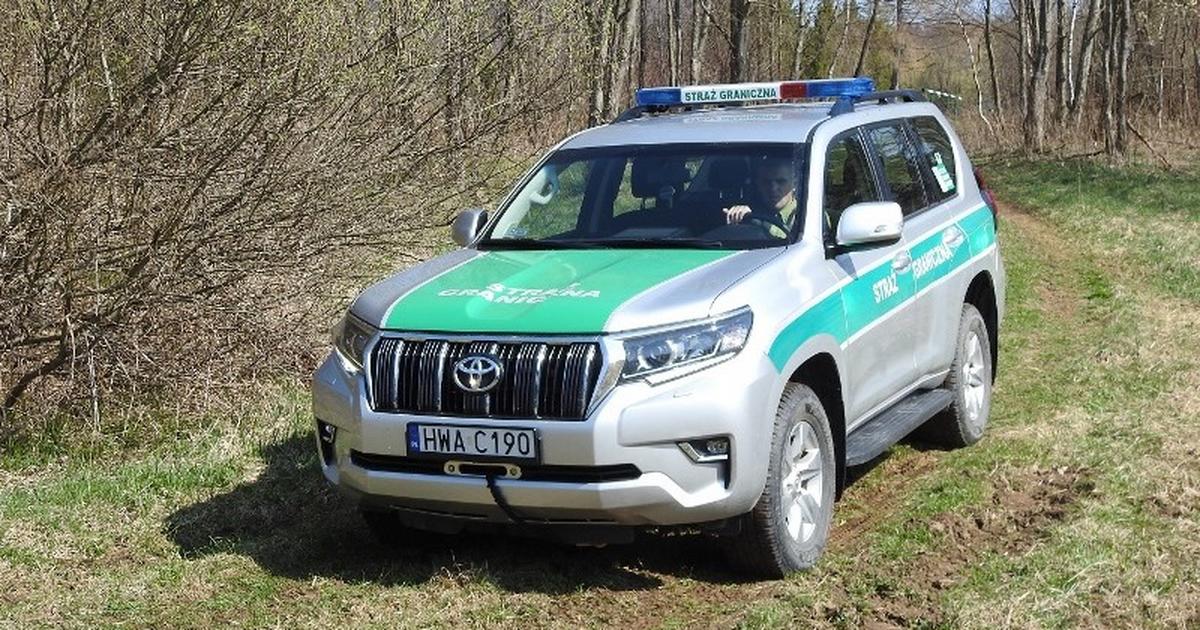 Nowe terenówki i pojazdy specjalistyczne do ochrony granic Polski
