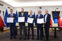 Umowa koalicyjna podpisana. "Szeroki kompromis"