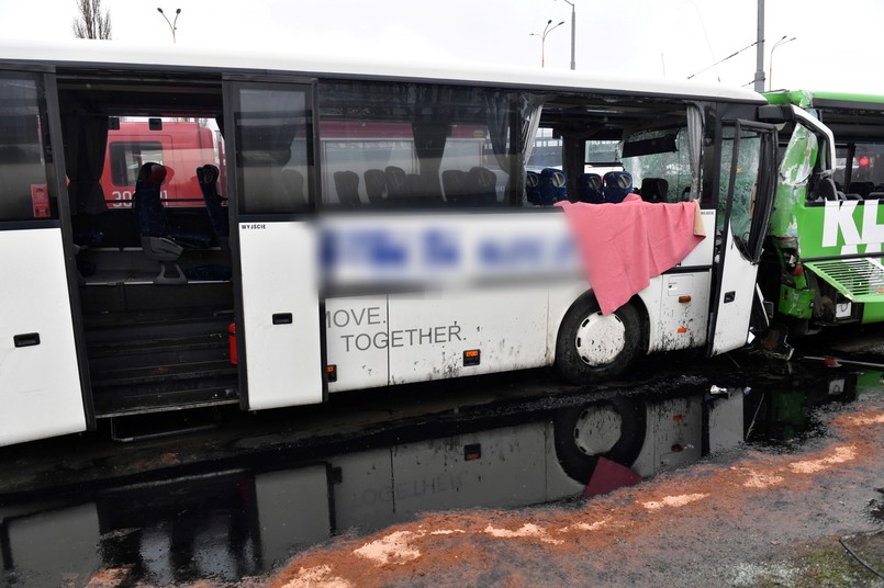 Wypadek autobusów w Szczecinie. Ranni żołnierze