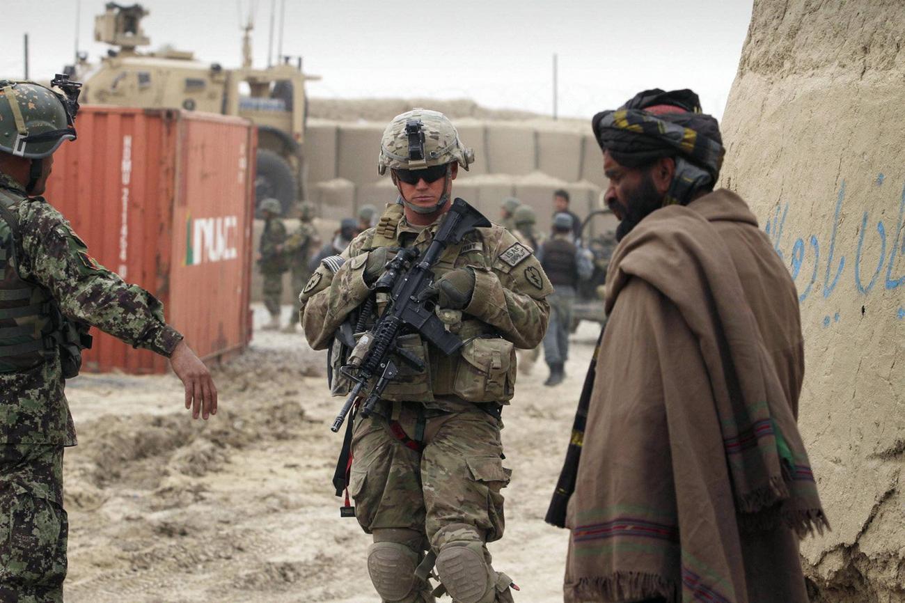 Американские военные афганистан. Армия США В Афганистане. American ISAF В Афганистане. Военный лагерь США В Афганистане.