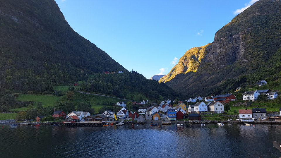 Rejs po Aurlandsjorden i Nærøyfjorden