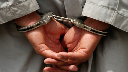 Enyhébb büntetést kapott az az 5 férfi, akik csoportosan megerőszakoltak egy 18 éves lányt