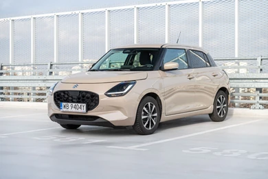 Ma silnik 1.2 i spala 3,8 l na 100 km. Nowe Suzuki na rynku. Cena hitem