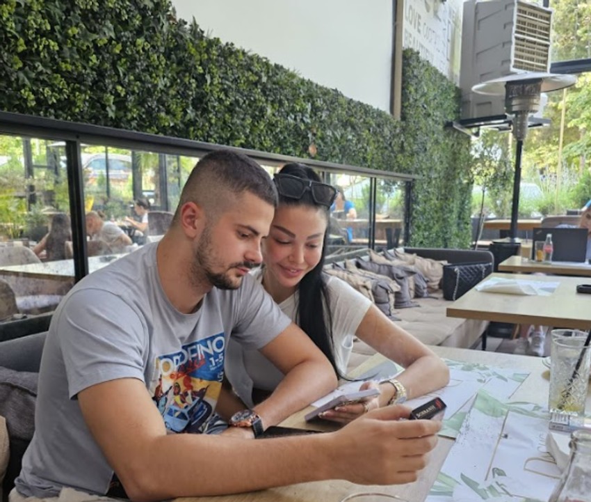 Veza Maje i Bilala nije potrajala