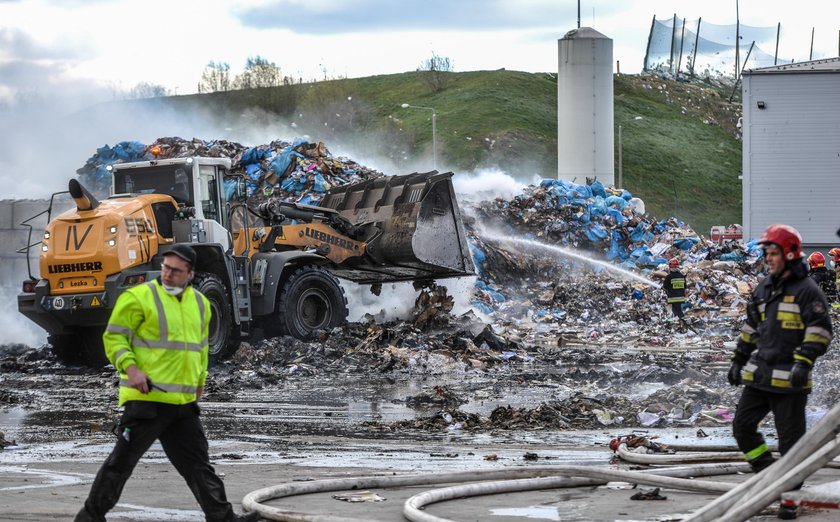 Pożar wysypiska w Gdańsku Szadółkach