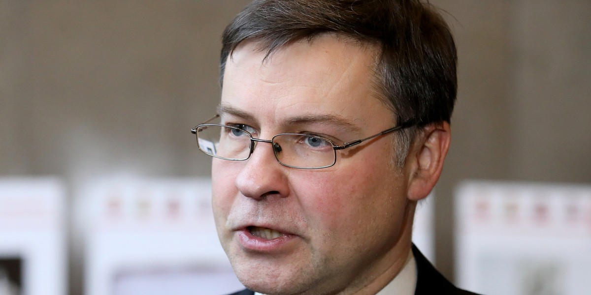 Valdis Dombrovskis w KE odpowiada za sprawy euro, stabilności finansowej i dialogu społecznego