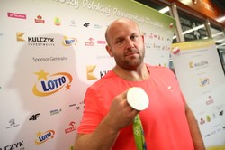 Piotr Małachowski przekazał srebrny medal zdobyty w Rio de Janeiro na cel charytatywny