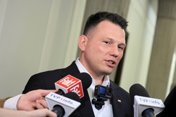 Pierwszy taki pozew w kampanii wyborczej. Porażka Mentzena w sądzie