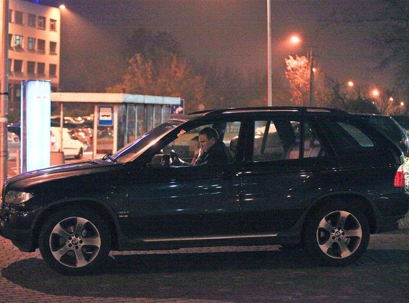 Jacek Kurski w bmw