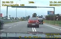 256 punktów karnych to jeszcze nic! Kierowca Renault stracił rozum