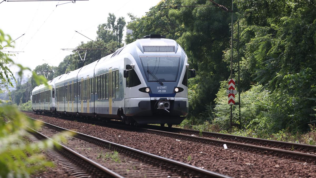 Igazi újítás a MÁV-tól: az első kalauz nélküli vonataik közül több el sem indult vasárnap