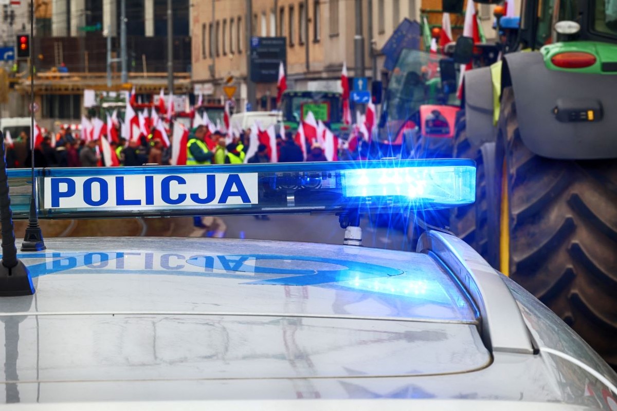 600 blokad. Co z objazdami? 70 000 rolników blokuje Białystok, Radom, Kielce, Wrocław, Kluczbork, Toruń, Poznań, Grudziądz, Wałcz, Koszalin. MAPA ONLINE