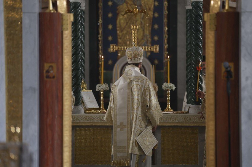 ponoćna liturgija u Hramu