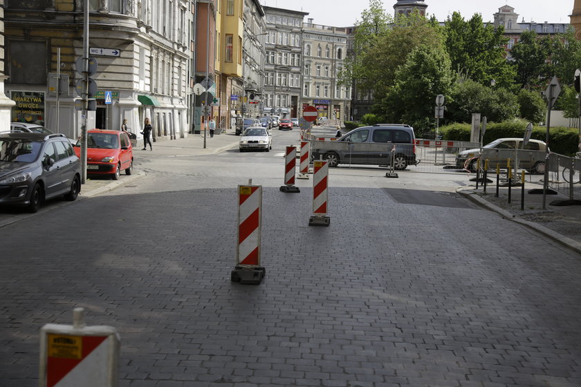 Po Trzebnickiej w jedną stronę