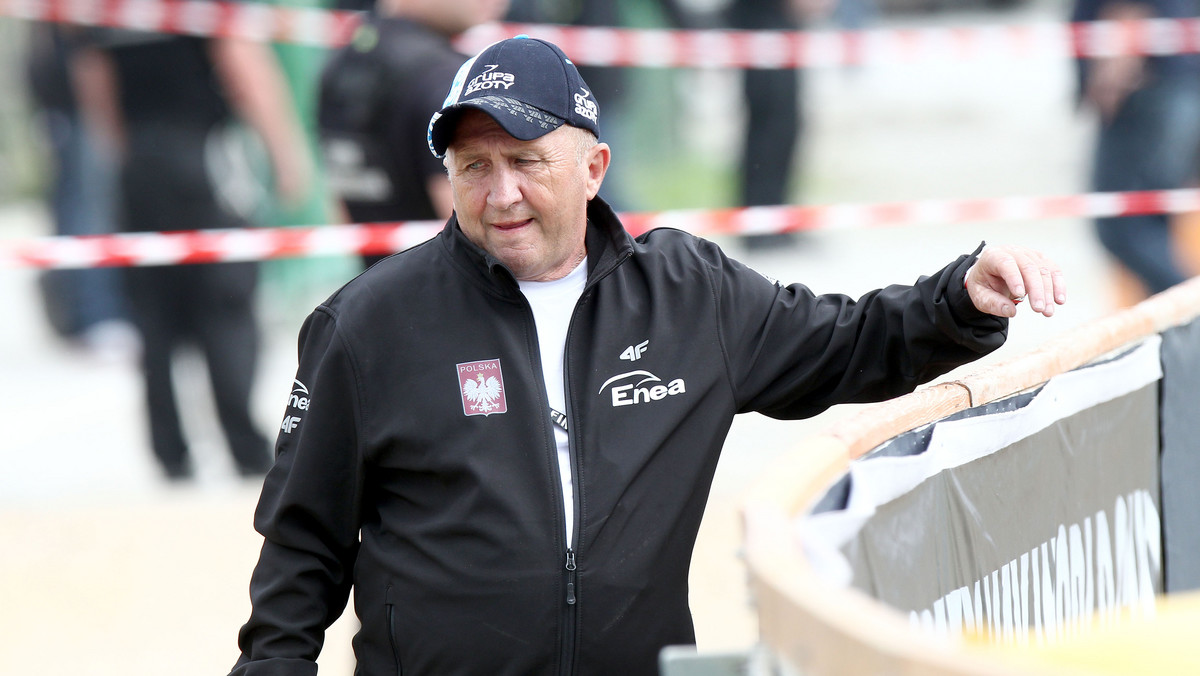 Selekcjoner reprezentacji Polski na żużlu Marek Cieślak od nowego sezonu żużlowego poprowadzi też beniaminka Nice Polskiej Ligi Żużlowej, ekipę ŻKS Ostovii Ostrów Wlkp. W swoich szeregach będzie czuwał między innymi nad Oskarem Ajtnerem-Gollobem, synem byłego żużlowca Jacka Golloba.