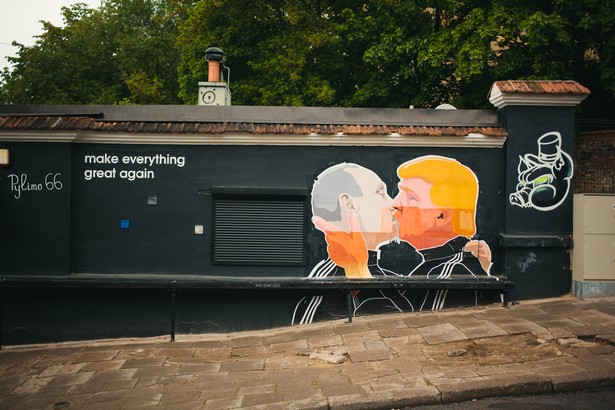 Putin i Trump - graffiti