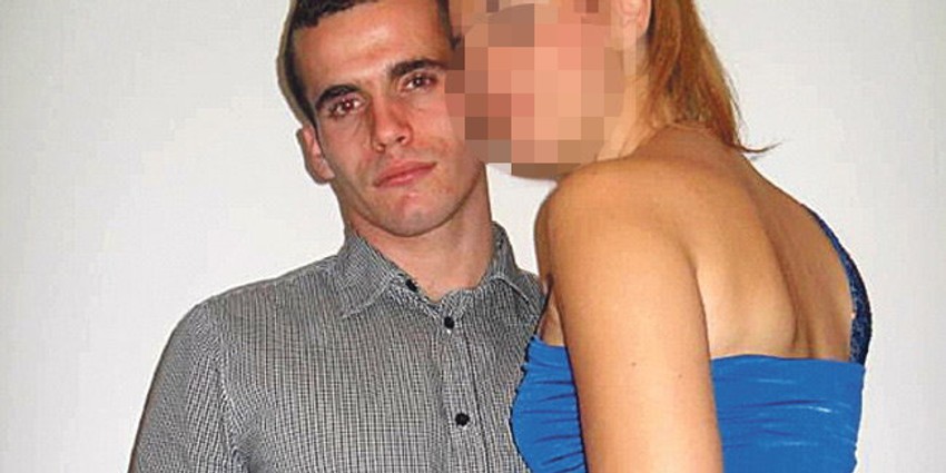 Roko Š. s nepoznatom devojkom na fotografiji s njegovog profila na Fejsbuku