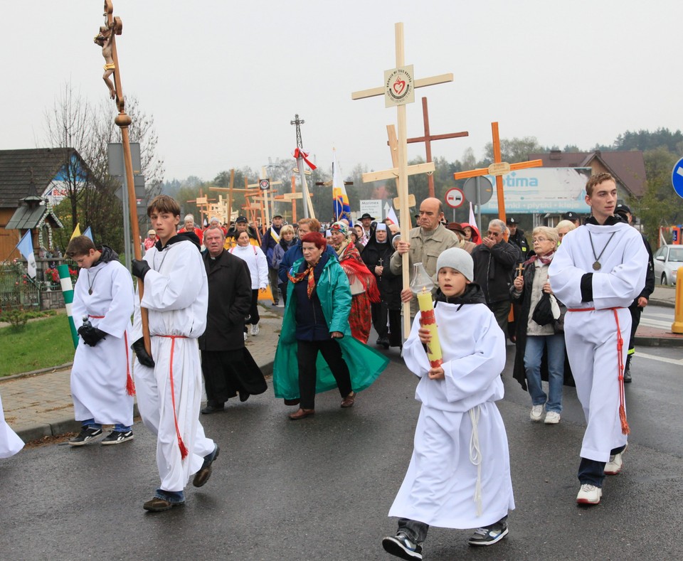 LUDŹMIERZ MARSZ W OBRONIE KRZYŻA