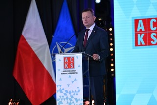 Błaszczak podpisał umowę na dostawę 48 koreańskich lekkich samolotów bojowych FA-50