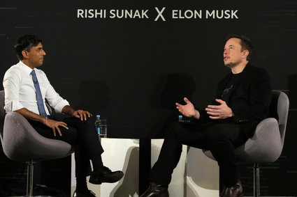 Elon Musk uruchomił własny start-up AI. Jego bot zna sarkazm i ma poczucie humoru