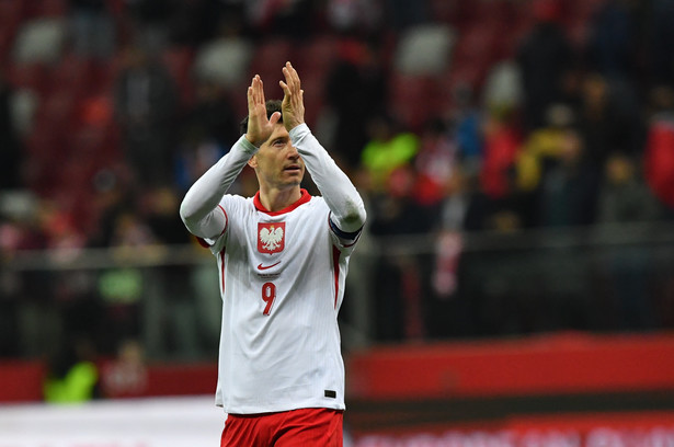 Kapitan reprezentacji Polski Robert Lewandowski po meczu półfinałowym baraży o awans do turnieju finałowego piłkarskich mistrzostw Europy z Estonią
